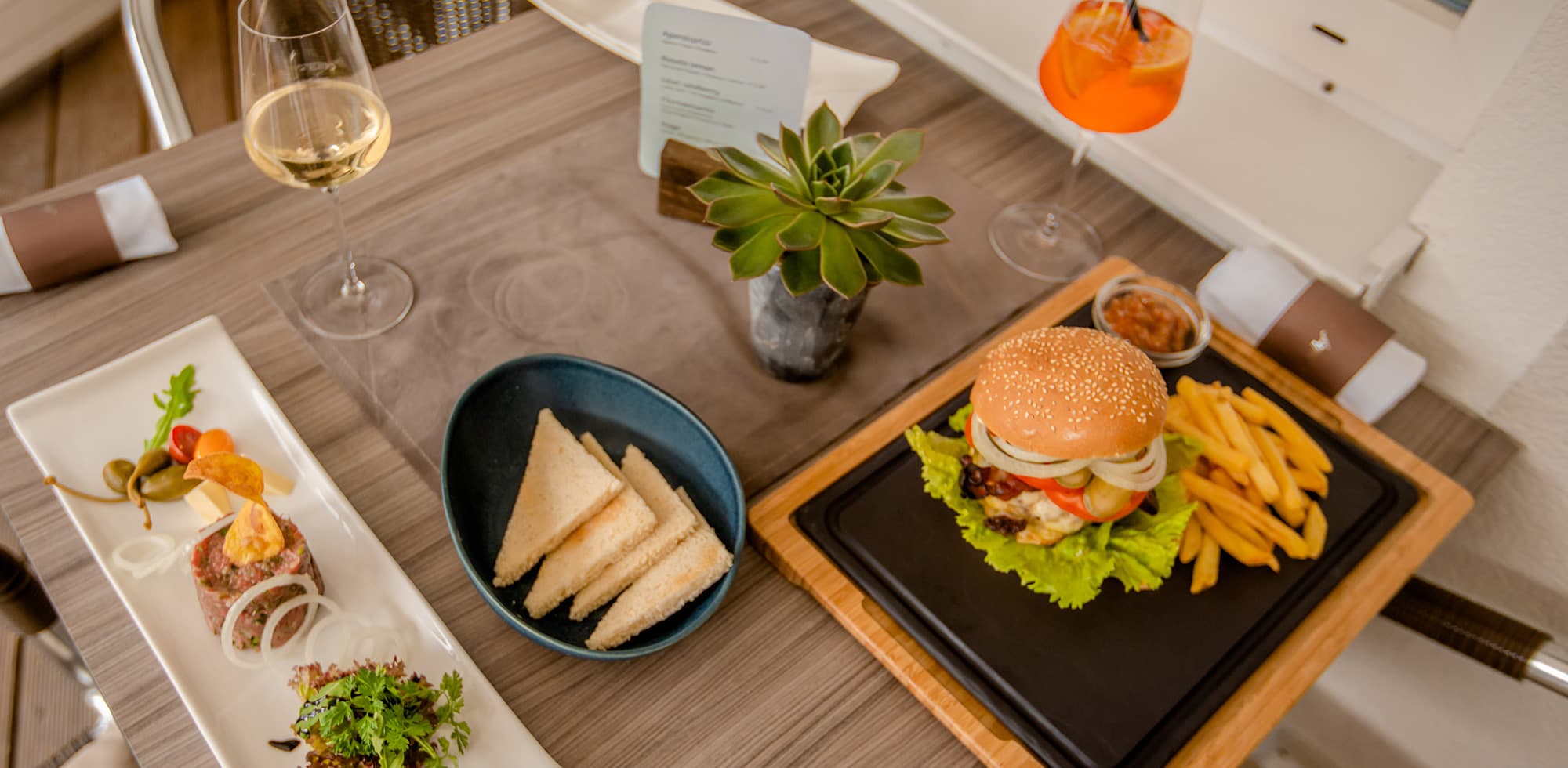 Im Restaurant Jagdhof wird saisonal gekocht, vieles kommt aus der Region und das Fleisch ist von zertifizierten Bio-Betrieben