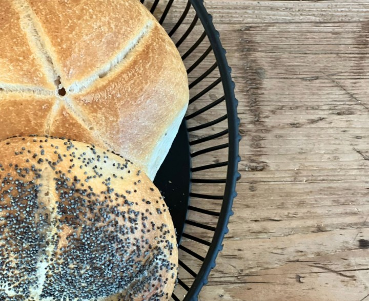 Täglich frisch geliefertes Gebäck 