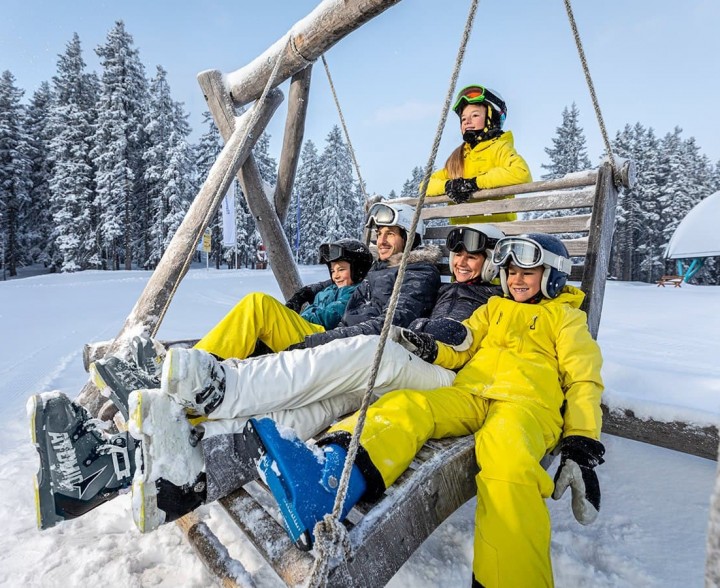 Spaß im Schnee beim Skiurlaub mit toller Osterfamilienaktion in Ski amadé